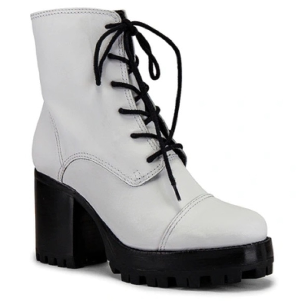 SCHUTZ Jeannie boots — black/white